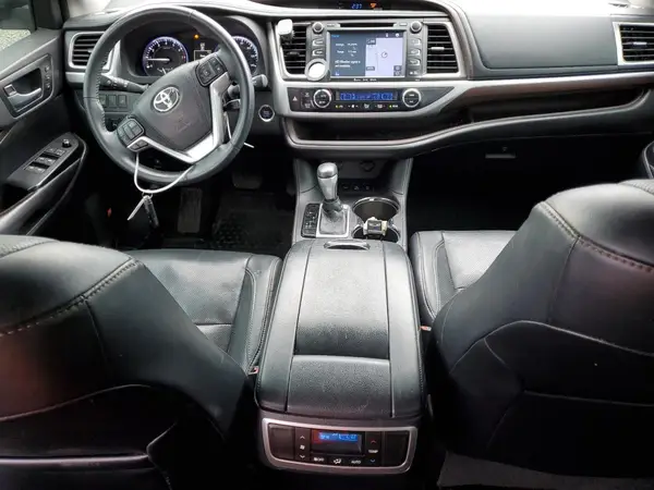 5TDDKRFH0GS302697 2016 TOYOTA HIGHLANDER - Image 8