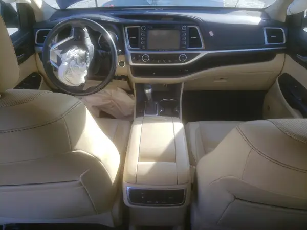 5TDDKRFH0GS308984 2016 TOYOTA HIGHLANDER - Image 8