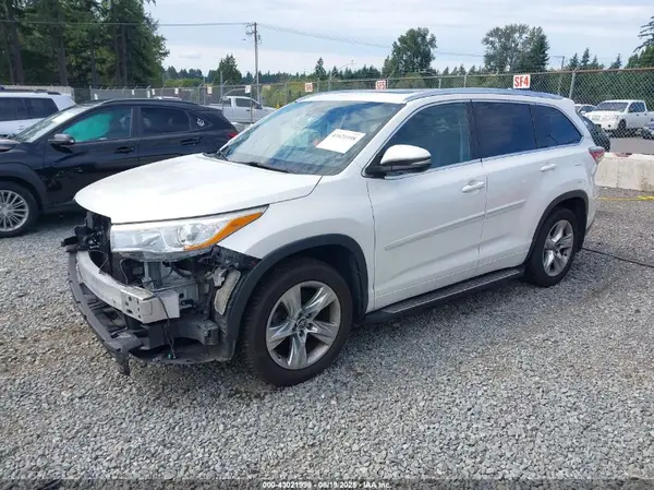 5TDDKRFH0GS322609 2016 TOYOTA HIGHLANDER - Image 2