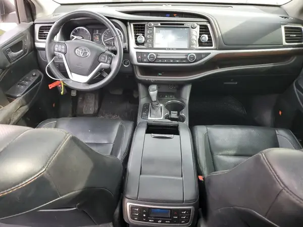 5TDDKRFH0GS332847 2016 TOYOTA HIGHLANDER - Image 8