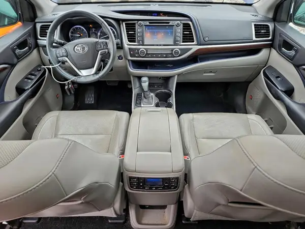 5TDDKRFH0GS339846 2016 TOYOTA HIGHLANDER - Image 8
