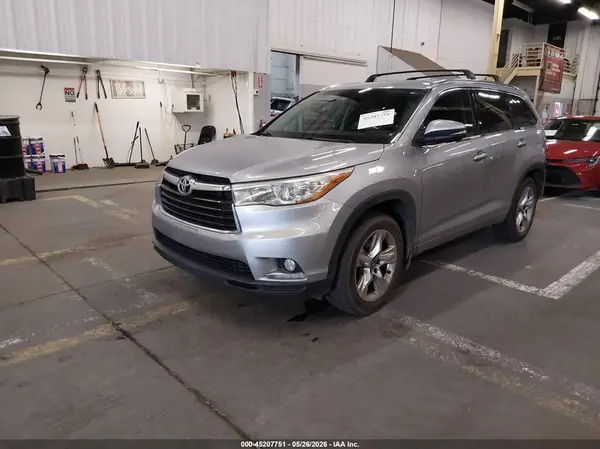 5TDDKRFH0GS342648 2016 TOYOTA HIGHLANDER - Image 2