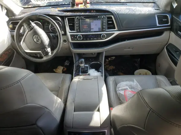 5TDDKRFH1GS234877 2016 TOYOTA HIGHLANDER - Image 8