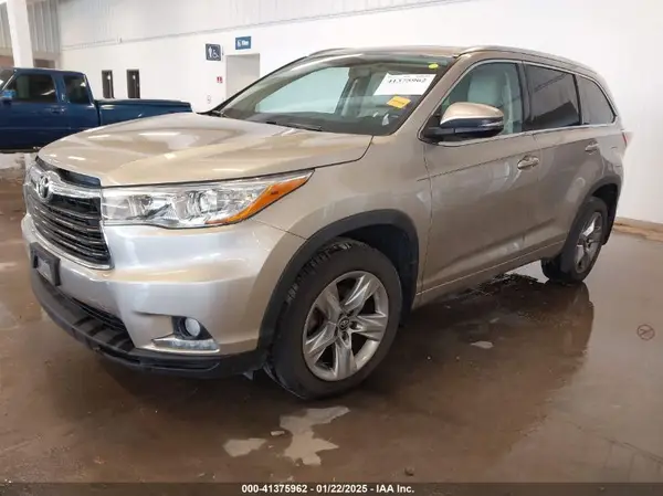 5TDDKRFH1GS268916 2016 TOYOTA HIGHLANDER - Image 2