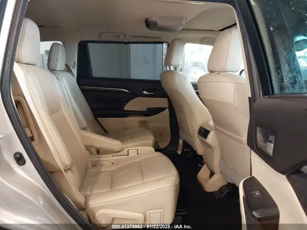 5TDDKRFH1GS268916 2016 TOYOTA HIGHLANDER - Image 8