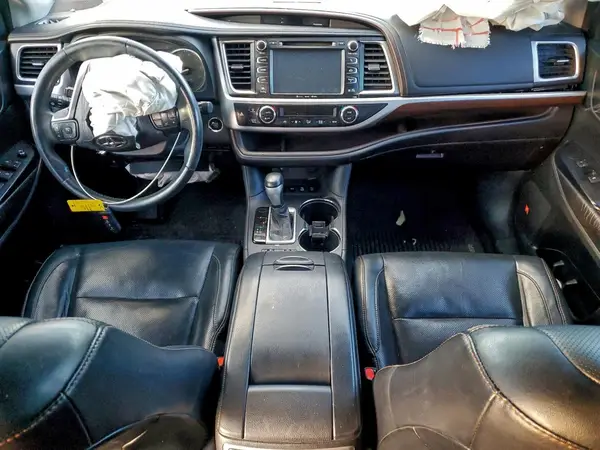 5TDDKRFH1GS269905 2016 TOYOTA HIGHLANDER - Image 8