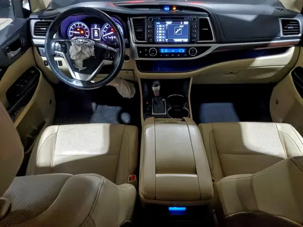 5TDDKRFH1GS275851 2016 TOYOTA HIGHLANDER - Image 8
