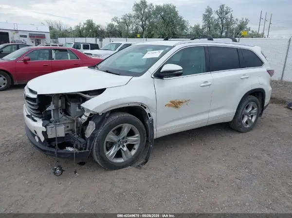 5TDDKRFH1GS278653 2016 TOYOTA HIGHLANDER - Image 2