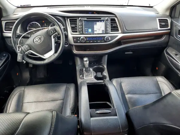5TDDKRFH1GS308041 2016 TOYOTA HIGHLANDER - Image 8
