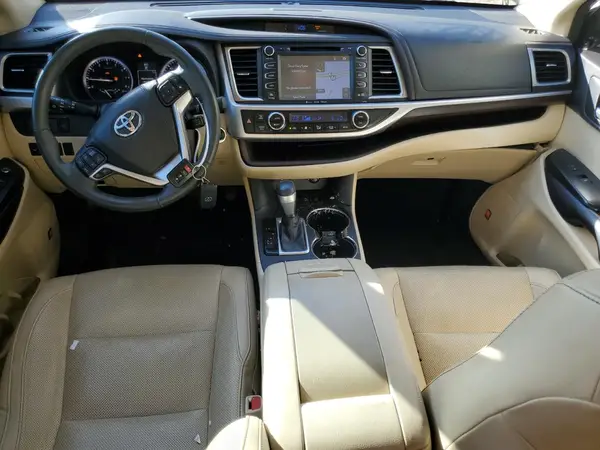 5TDDKRFH1GS321629 2016 TOYOTA HIGHLANDER - Image 8