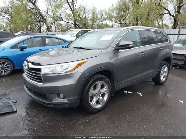 5TDDKRFH1GS331464 2016 TOYOTA HIGHLANDER - Image 2