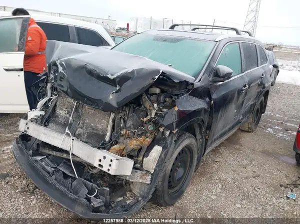 5TDDKRFH1GS338155 2016 TOYOTA HIGHLANDER - Image 2