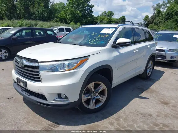 5TDDKRFH1GS339306 2016 TOYOTA HIGHLANDER - Image 2