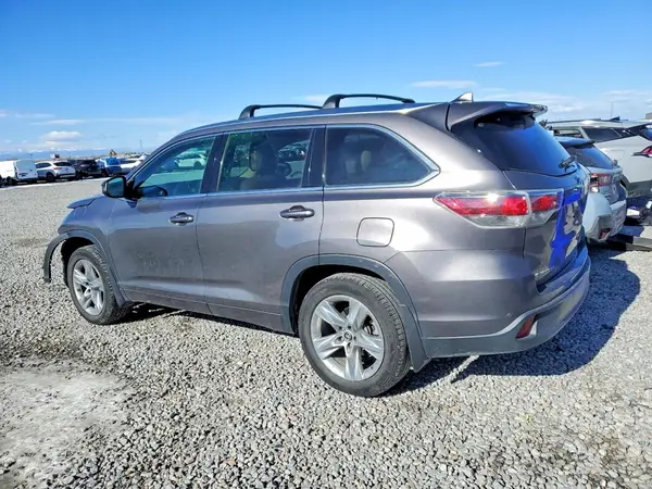 5TDDKRFH1GS351486 2016 TOYOTA HIGHLANDER - Image 2