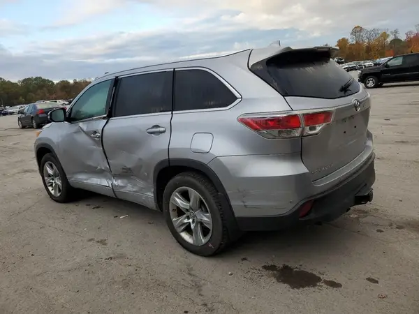 5TDDKRFH1GS353965 2016 TOYOTA HIGHLANDER - Image 2