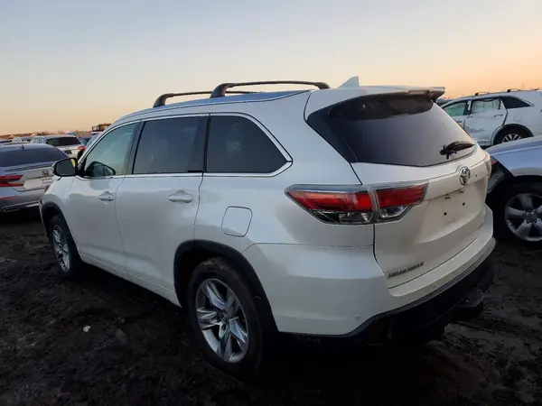5TDDKRFH2GS228876 2016 TOYOTA HIGHLANDER - Image 2