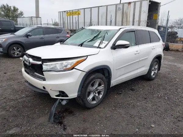 5TDDKRFH2GS230112 2016 TOYOTA HIGHLANDER - Image 2