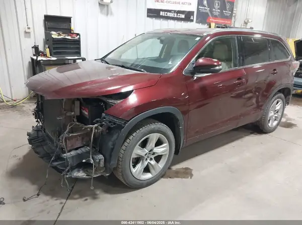 5TDDKRFH2GS243247 2016 TOYOTA HIGHLANDER - Image 2