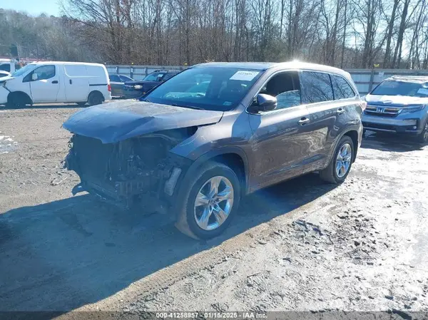 5TDDKRFH2GS246780 2016 TOYOTA HIGHLANDER - Image 2