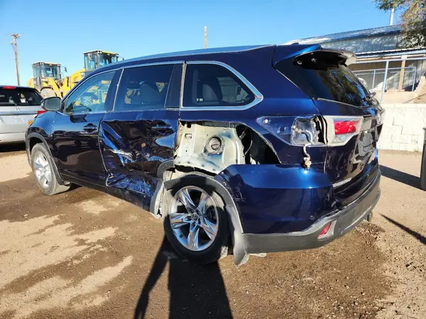 5TDDKRFH2GS248593 2016 TOYOTA HIGHLANDER - Image 2