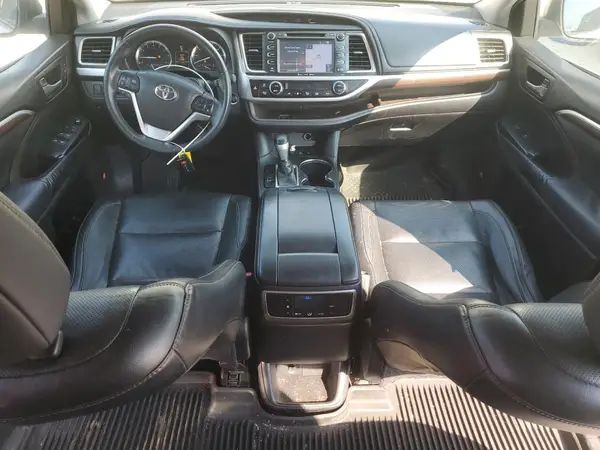 5TDDKRFH2GS250201 2016 TOYOTA HIGHLANDER - Image 8