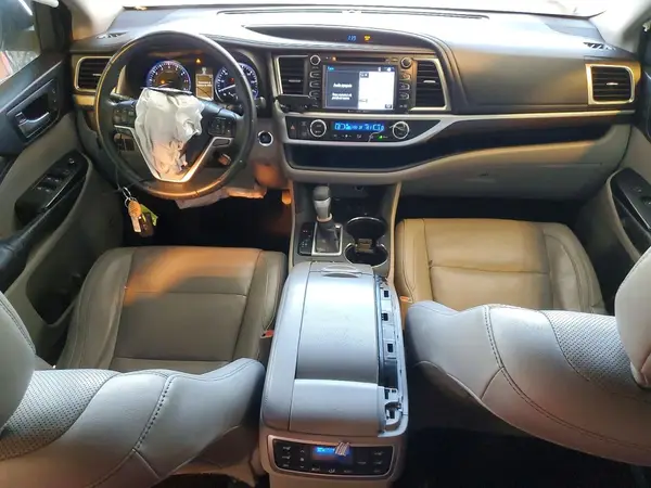 5TDDKRFH2GS288091 2016 TOYOTA HIGHLANDER - Image 8