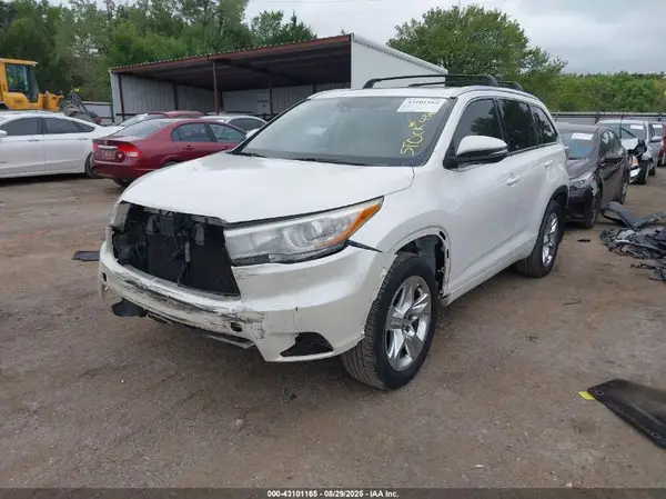 5TDDKRFH2GS289743 2016 TOYOTA HIGHLANDER - Image 2