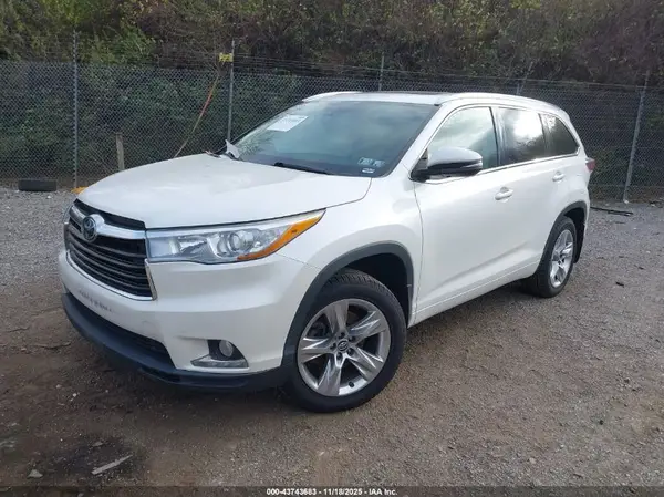 5TDDKRFH2GS290892 2016 TOYOTA HIGHLANDER - Image 2