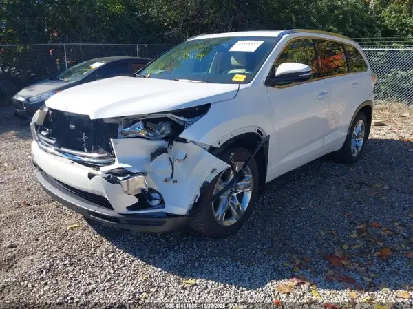 5TDDKRFH2GS326855 2016 TOYOTA HIGHLANDER - Image 2