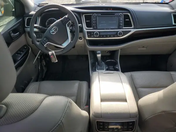 5TDDKRFH2GS327987 2016 TOYOTA HIGHLANDER - Image 8