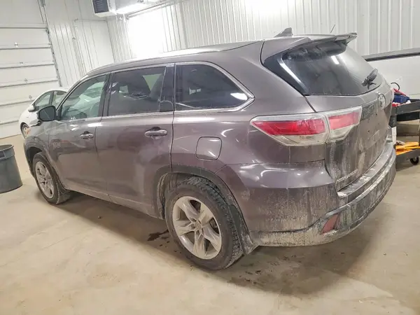 5TDDKRFH2GS337189 2016 TOYOTA HIGHLANDER - Image 2