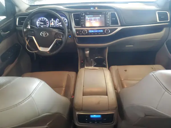 5TDDKRFH2GS341551 2016 TOYOTA HIGHLANDER - Image 8