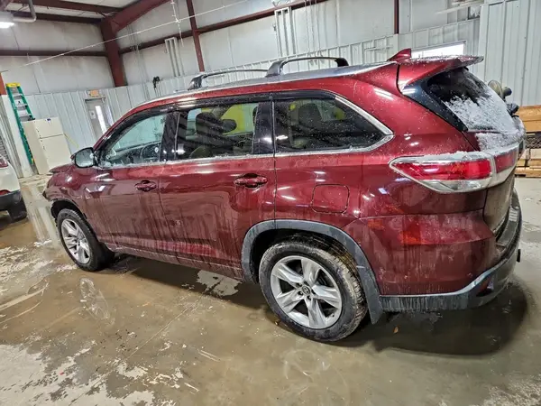 5TDDKRFH2GS341744 2016 TOYOTA HIGHLANDER - Image 2
