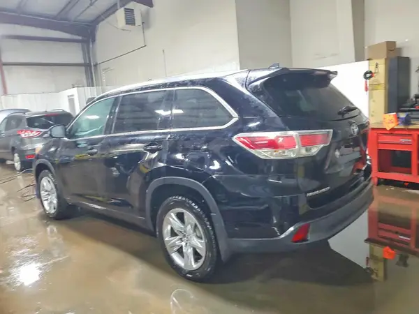 5TDDKRFH3GS229907 2016 TOYOTA HIGHLANDER - Image 2