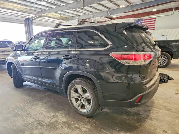 5TDDKRFH3GS242771 2016 TOYOTA HIGHLANDER - Image 2