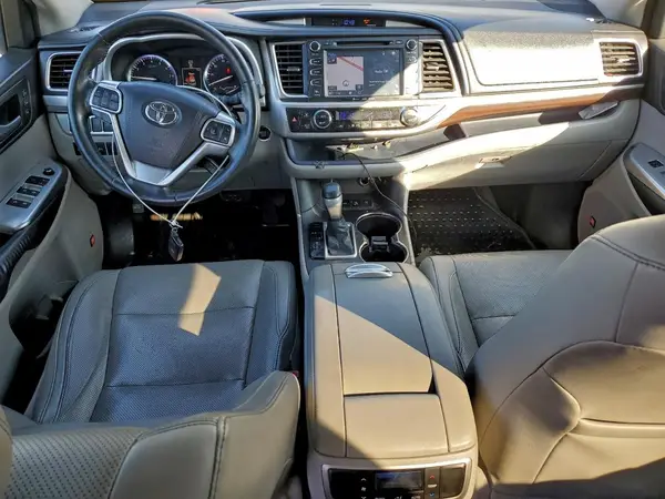 5TDDKRFH3GS254435 2016 TOYOTA HIGHLANDER - Image 8