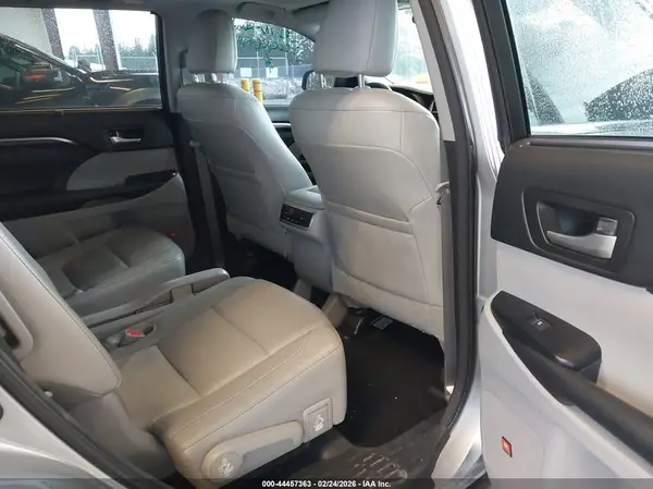 5TDDKRFH3GS255035 2016 TOYOTA HIGHLANDER - Image 8