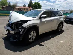 5TDDKRFH3GS258727 2016 TOYOTA HIGHLANDER