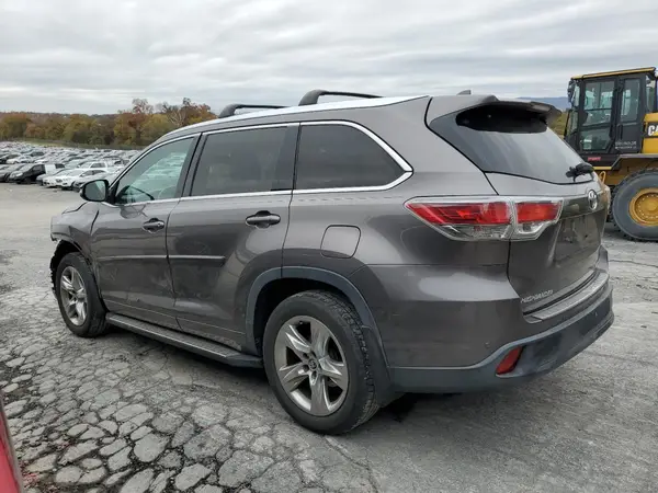 5TDDKRFH3GS260350 2016 TOYOTA HIGHLANDER - Image 2