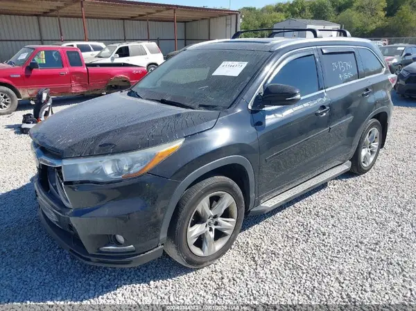 5TDDKRFH3GS268223 2016 TOYOTA HIGHLANDER - Image 2