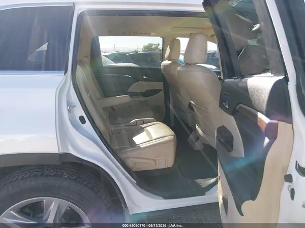 5TDDKRFH3GS279478 2016 TOYOTA HIGHLANDER - Image 8