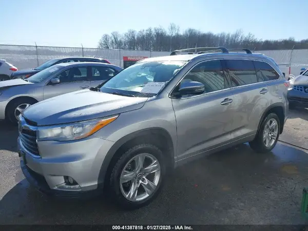5TDDKRFH3GS285894 2016 TOYOTA HIGHLANDER - Image 2