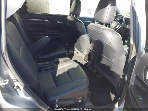 5TDDKRFH3GS285894 2016 TOYOTA HIGHLANDER - Image 8