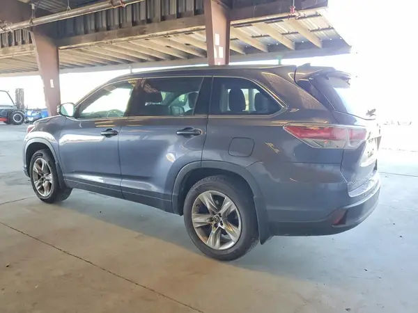 5TDDKRFH3GS286110 2016 TOYOTA HIGHLANDER - Image 2