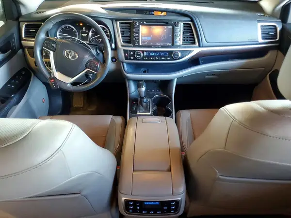 5TDDKRFH3GS286110 2016 TOYOTA HIGHLANDER - Image 8
