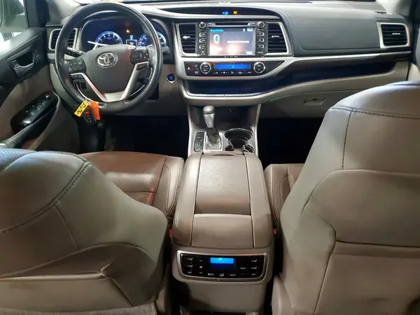 5TDDKRFH3GS292327 2016 TOYOTA HIGHLANDER - Image 8