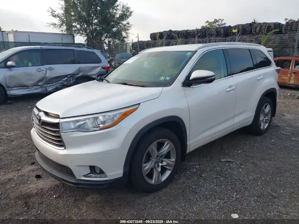 5TDDKRFH3GS292778 2016 TOYOTA HIGHLANDER - Image 2