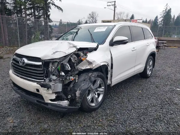 5TDDKRFH3GS309305 2016 TOYOTA HIGHLANDER - Image 2