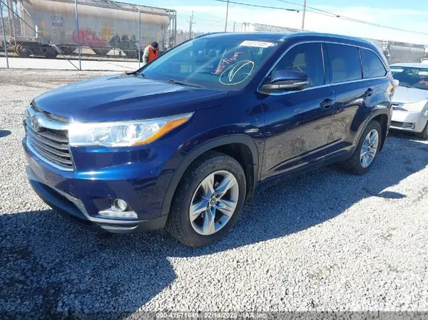 5TDDKRFH3GS321731 2016 TOYOTA HIGHLANDER - Image 2