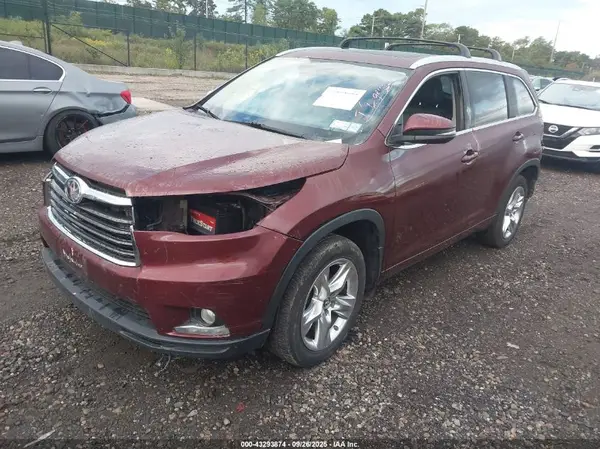 5TDDKRFH3GS322992 2016 TOYOTA HIGHLANDER - Image 2